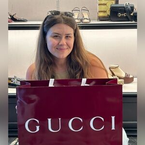 Meet your Posher, Sydney